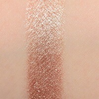 huda beauty desert dusk eye shadow cashmere pearl swatch