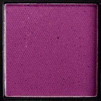 huda beauty desert dusk eye shadow matte amethyst color