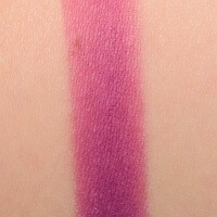 huda beauty desert dusk eye shadow matte amethyst swatch
