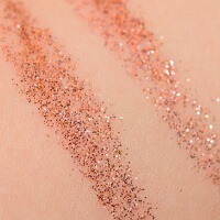 huda beauty desert dusk eye shadow glitter cosmo swatch