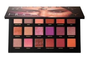 Huda Beauty Desert Dusk eye shadow palette open