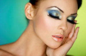 girl wearing blue eyeshadow makeup