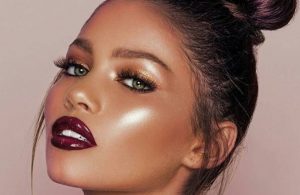 glowing skin makeup highlighter