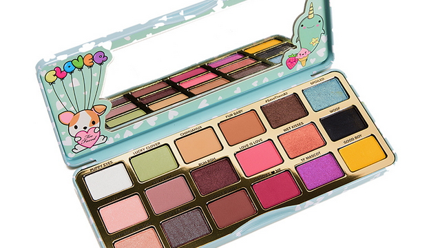 too faced clover open palette with a mirror