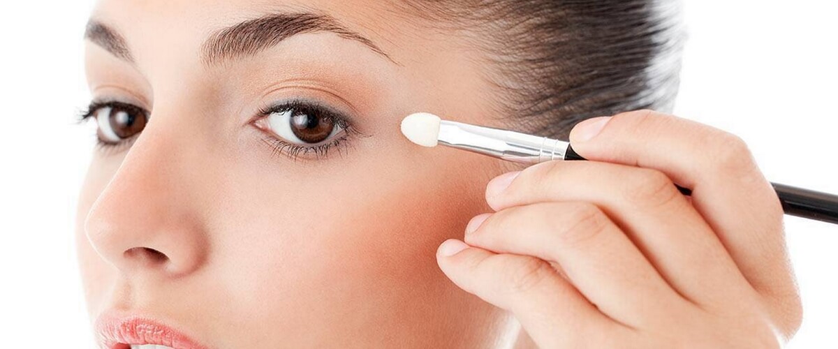 How to create easy eye makeup for lightskin face