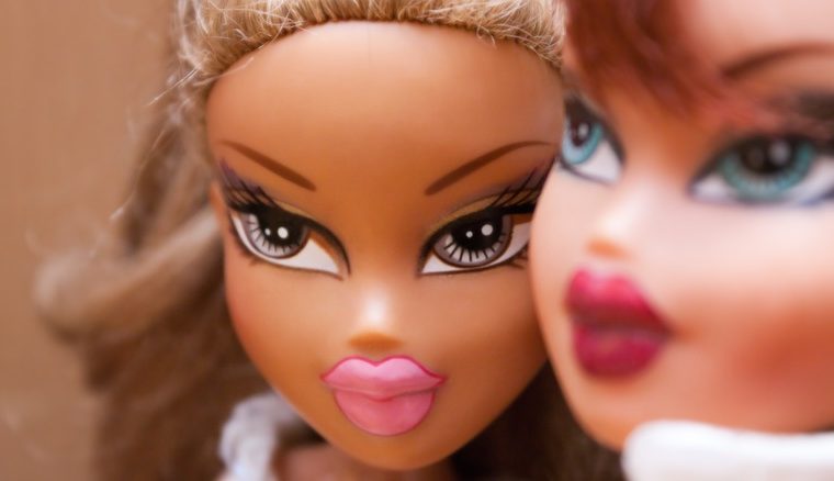 Channel Your Inner Bratz Doll With This Lipstick Look
