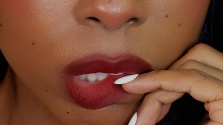 Cherub Lips Are The Talk Of Fall Beauty - Here's How To Do Them