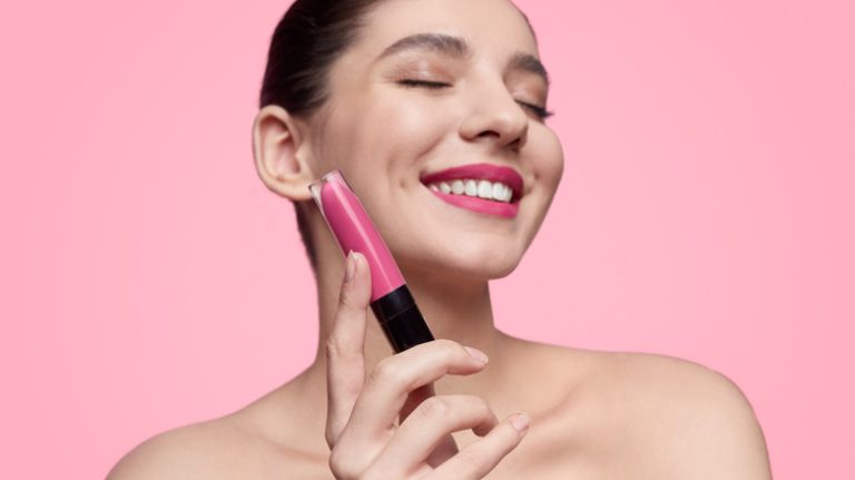 How To Apply Liquid Lipstick Like A Pro