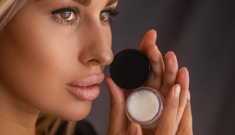 How To Use A Lip Scrub For Optimal Results