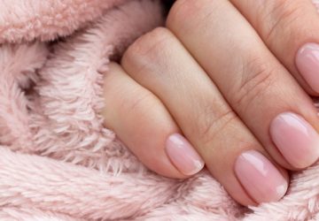 The 'Lip Gloss Nail' Trend Is Poised To Take Over This Year