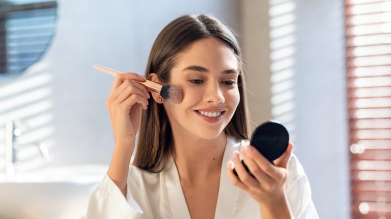 Your Guide To Properly Applying Trendy Cream Blush