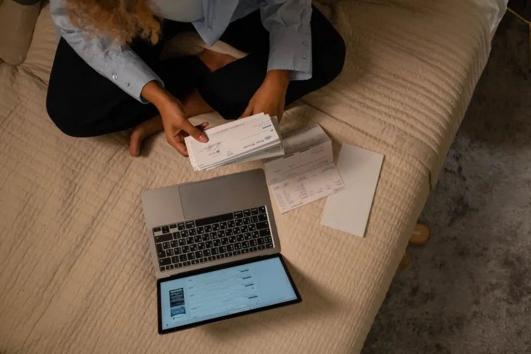 How Money Habits Form and Why They Stick