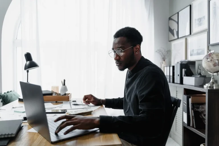 How Flexible Work Reshapes Career Paths