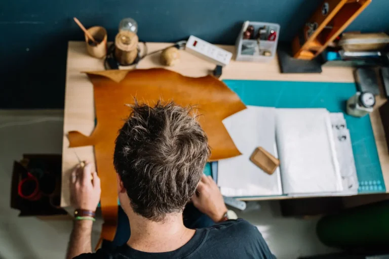 How Founders Decide What to Stop Doing How Founders Decide What to Stop Doing