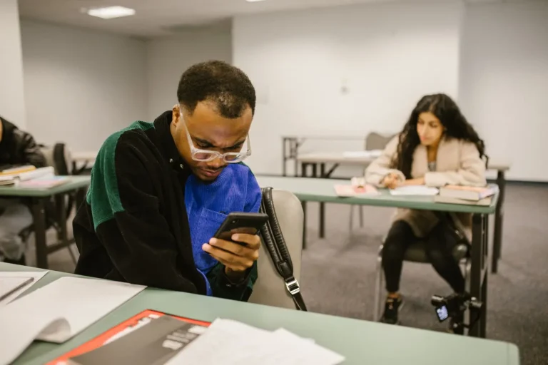 When Promotions Backfire in Learning Environments